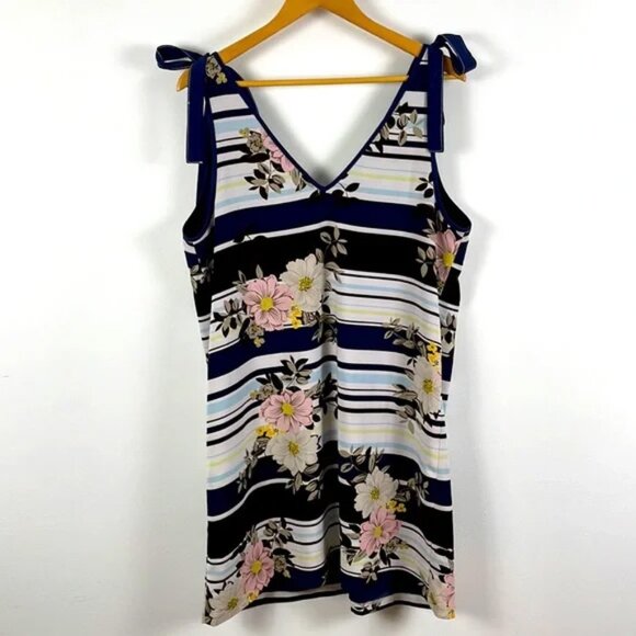✨3/$25✨ Guess Delta Bow Tie Floral Print Dress - XL - Picture 2 of 6